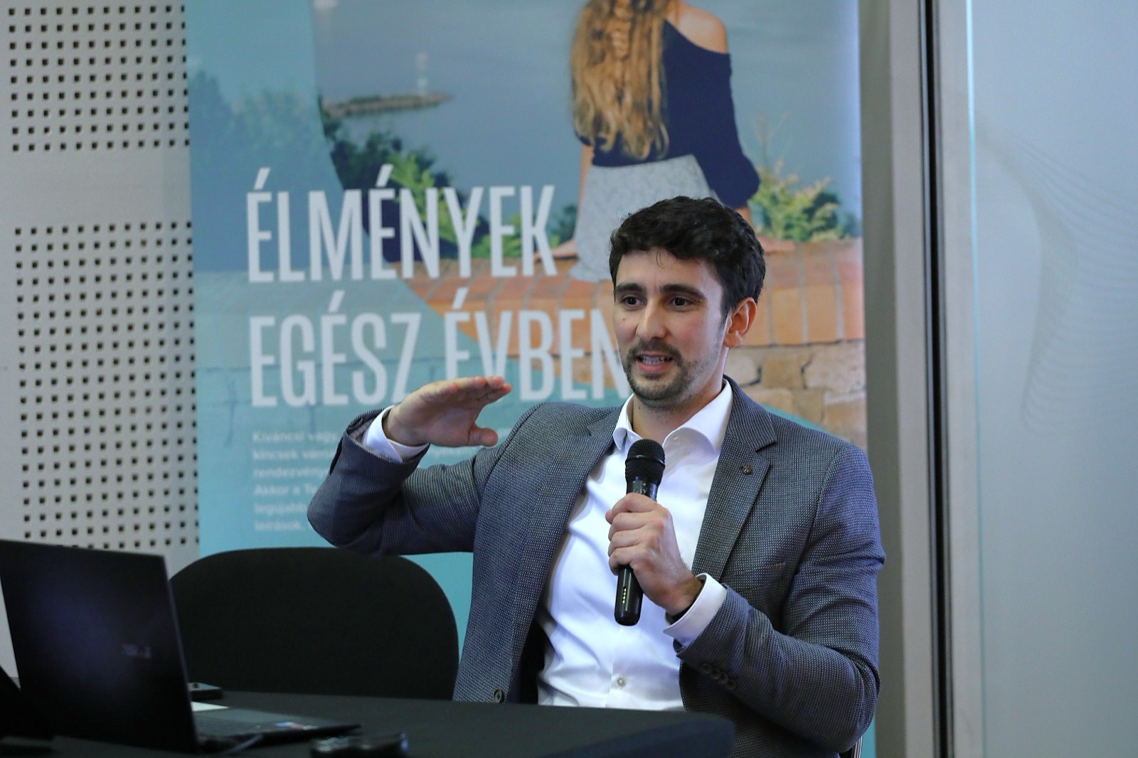 Adam Schmutz moderating the “Competitive tourism – digitalization in everyday practice” panel at the Balaton365 workshop (Balatonkenese, 2026) | The panelists of the discussion at the Balaton365 workshop | A speaker at the Balaton365 workshop panel (Balatonkenese, 2026) | The panelists at the Balaton365 workshop